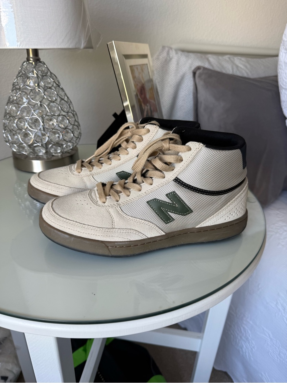 New Balance Men’s Beige and Green Mid-Top Sneakers size 9